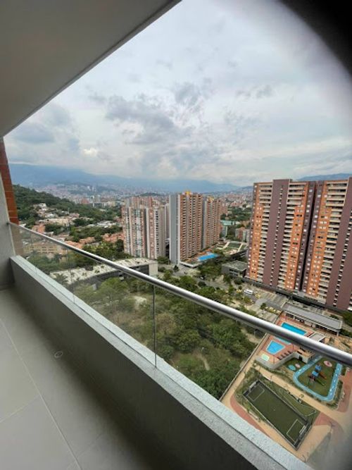 Apartamento de 3 alcobas en arriendo en San German, Medellín, 88 m² · foto 15 de 15