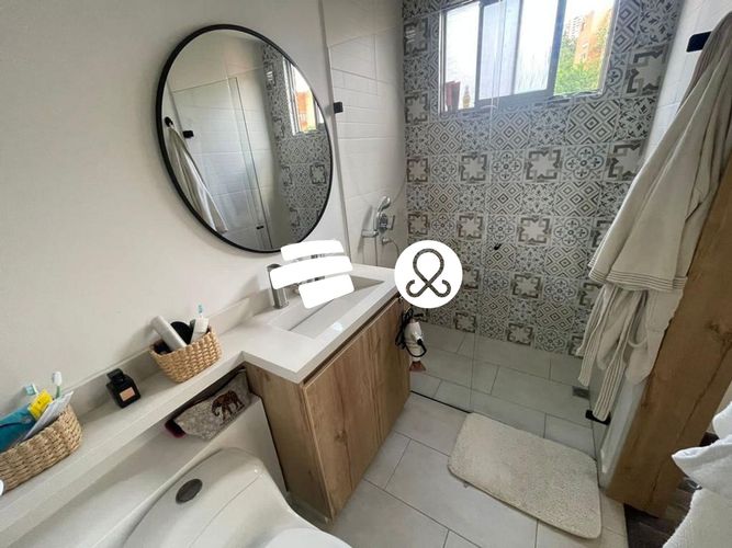 Apartamento de 3 alcobas en venta en El Tesoro, Medellín, 127 m² · foto 9 de 13