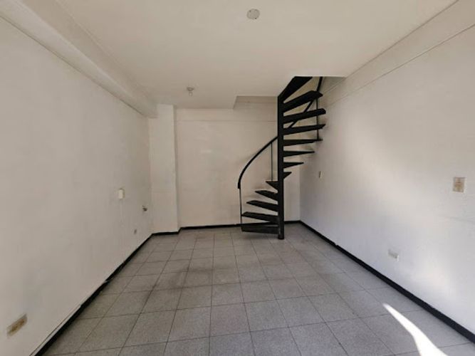 Local en arriendo en Rodeo Alto, Medellín, 25 m² · foto 3 de 8