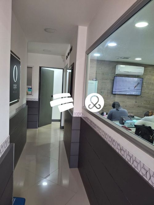 Local en venta en Los Colegios, Rionegro, 180 m² · foto 3 de 7