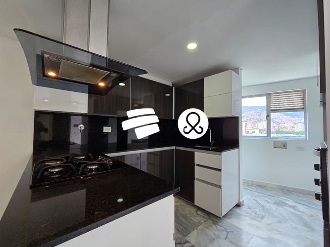 Apartamento de 3 alcobas en venta en Laureles, Medellín, 107 m² · foto 2 de 9