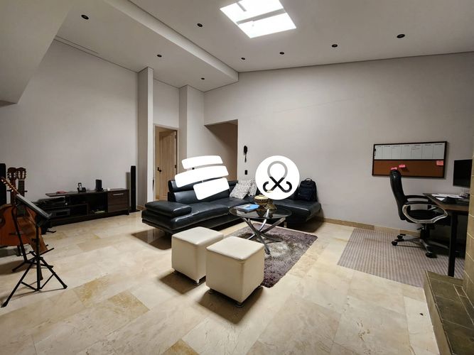 Apartamento de 3 alcobas en venta en Las Lomitas, Sabaneta, 254 m² · foto 10 de 24