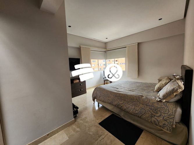 Apartamento de 3 alcobas en venta en Las Lomitas, Sabaneta, 254 m² · foto 18 de 24