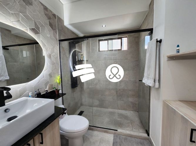 Apartamento de 3 alcobas en venta en Las Lomitas, Sabaneta, 254 m² · foto 20 de 24