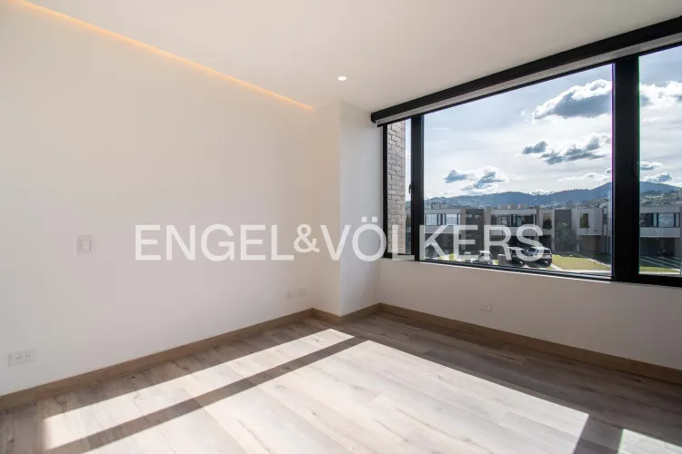 Casa de 3 alcobas en venta en La Quiebra, Rionegro, 286 m² · foto 12 de 15