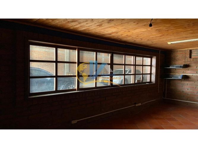 Bodega en arriendo en La Esmeralda, Bucaramanga, 350 m² · foto 4 de 11