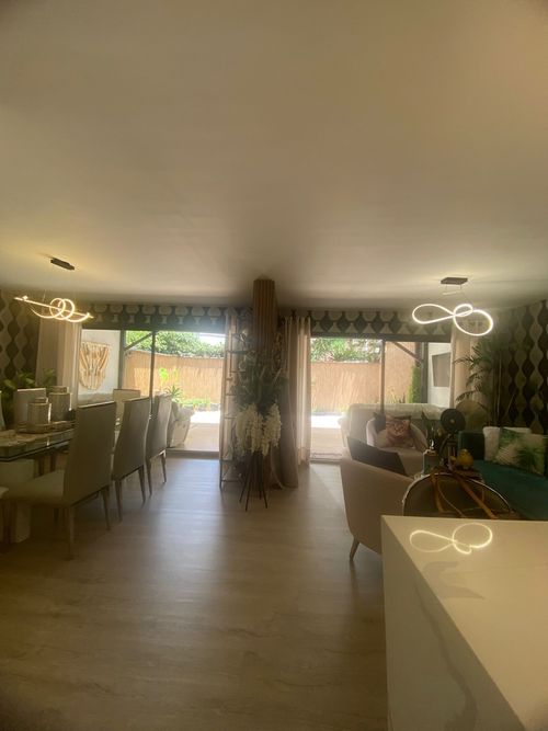 Casa de 5 alcobas en venta en El Poblado, Medellín, 250 m² · foto 3 de 24