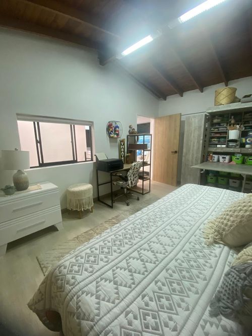 Casa de 5 alcobas en venta en El Poblado, Medellín, 250 m² · foto 17 de 24