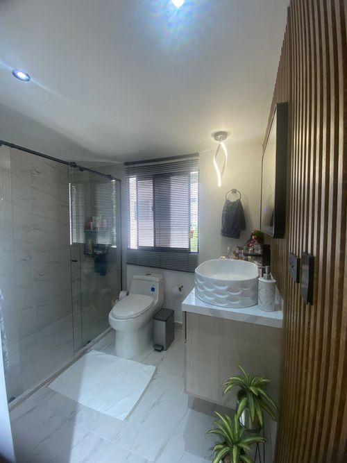 Casa de 5 alcobas en venta en El Poblado, Medellín, 250 m² · foto 21 de 24