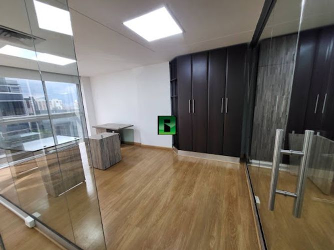 Oficina en arriendo en El Campestre, Medellín, 65 m² · foto 11 de 21