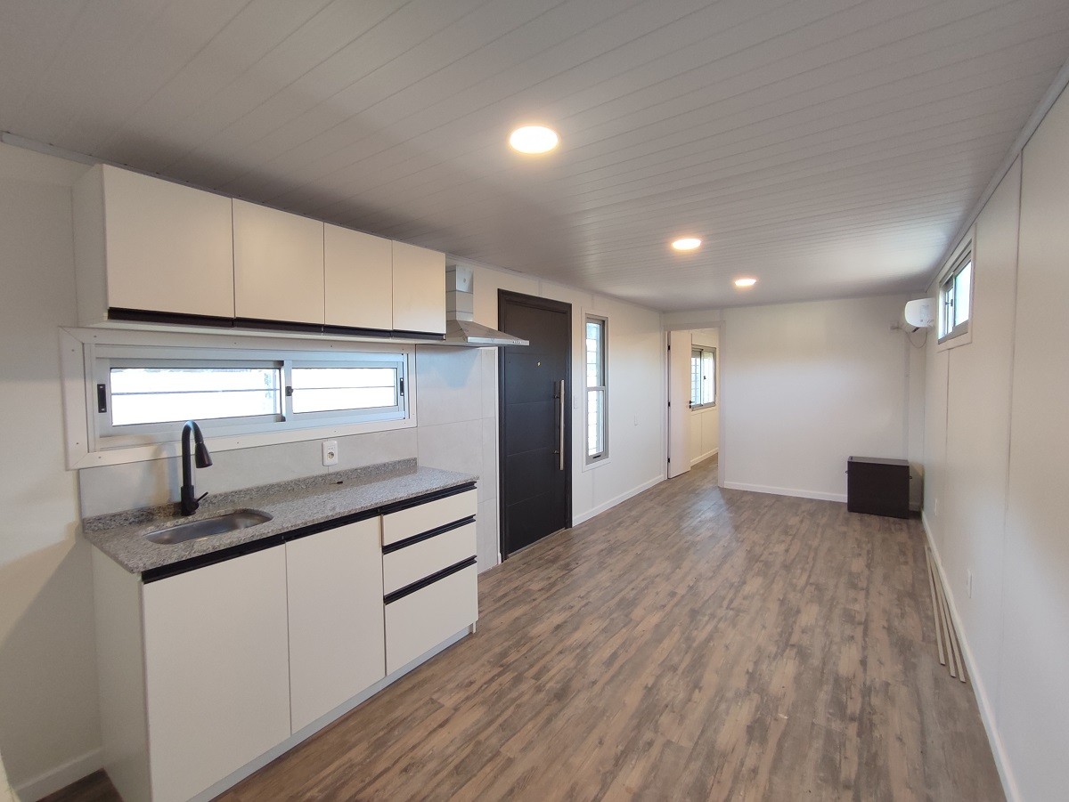 Descubra esta joya residencial: una casa íntima, como a estrenar, con amplio terreno y encanto inigualable.