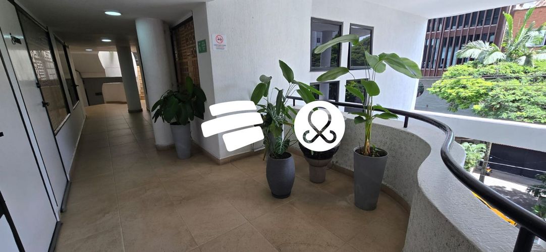 Local en venta en El Poblado, Medellín, 17 m² · foto 7 de 12