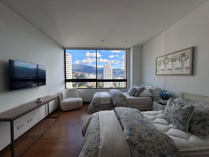Apartamento de 3 alcobas en venta en El Poblado, Medellín, 217 m² · foto 11 de 20