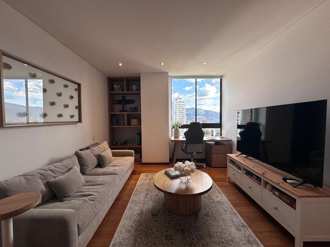 Apartamento de 3 alcobas en venta en El Poblado, Medellín, 217 m² · foto 8 de 20