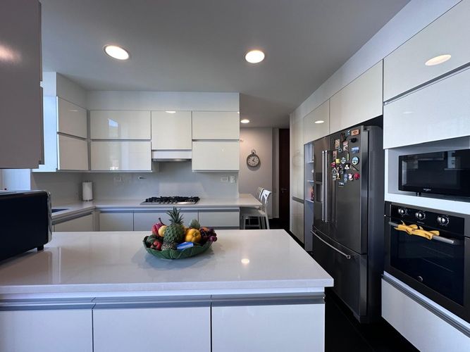 Apartamento de 3 alcobas en venta en El Poblado, Medellín, 217 m² · foto 10 de 20
