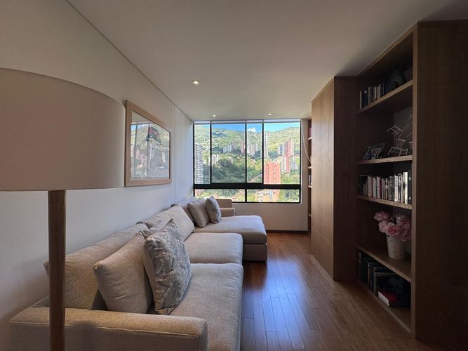 Apartamento de 3 alcobas en venta en El Poblado, Medellín, 217 m² · foto 5 de 20