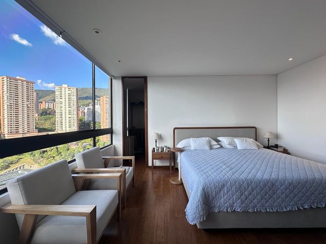 Apartamento de 3 alcobas en venta en El Poblado, Medellín, 217 m² · foto 14 de 20
