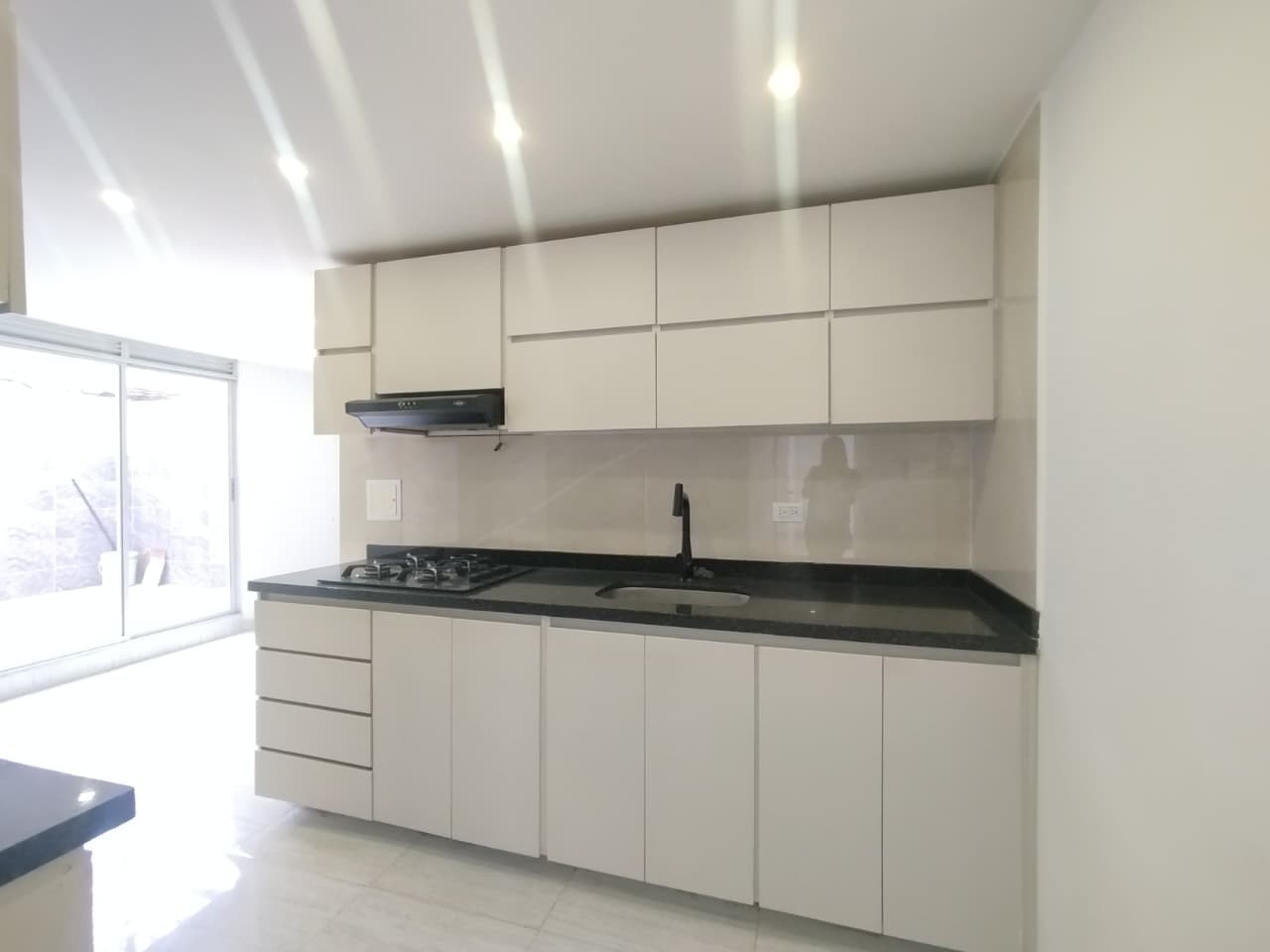 Apartamento en arriendo en Cambulos, Pereira · foto 4 de 18