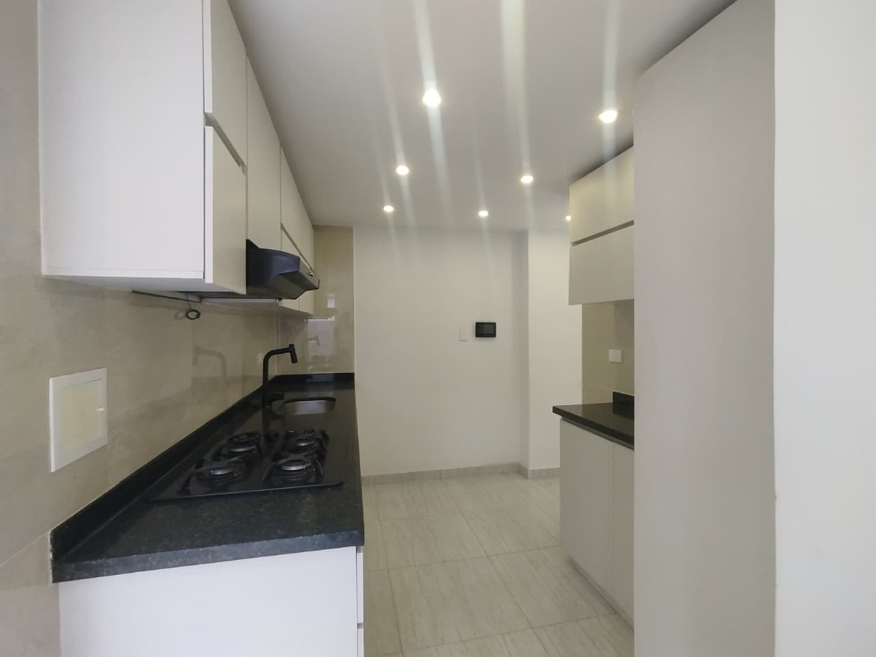Apartamento en arriendo en Cambulos, Pereira · foto 6 de 18