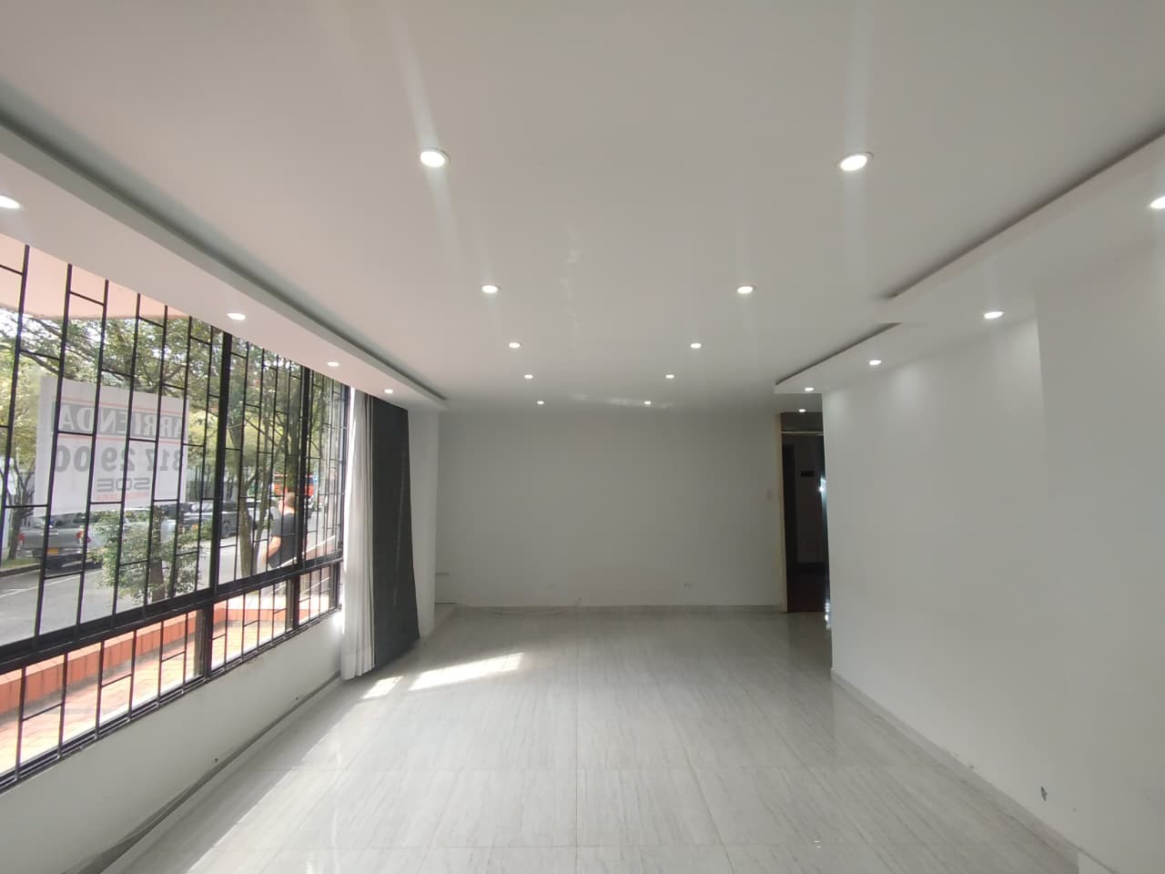 Apartamento en arriendo en Cambulos, Pereira · foto 3 de 18