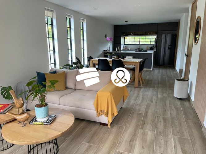 Casa de 3 alcobas en venta en La Ceja, 160 m² · foto 2 de 24