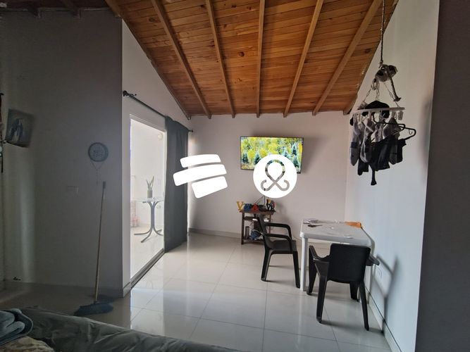 Casa de 4 alcobas en venta en Cabecera San Antonio De Prado, Medellín, 35 m² · foto 3 de 16