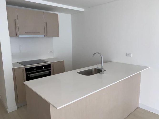 Apartamento de 2 alcobas en venta en Las Nieves, Bogotá, 61 m² · foto 7 de 12