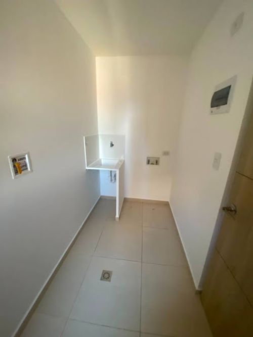 Apartamento de 2 alcobas en arriendo en Barro Blanco, Rionegro, 80 m² · foto 6 de 6