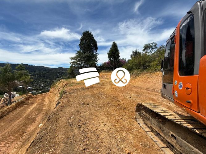 Lote en venta en El Zango, Guarne, 2400 m² · foto 3 de 8