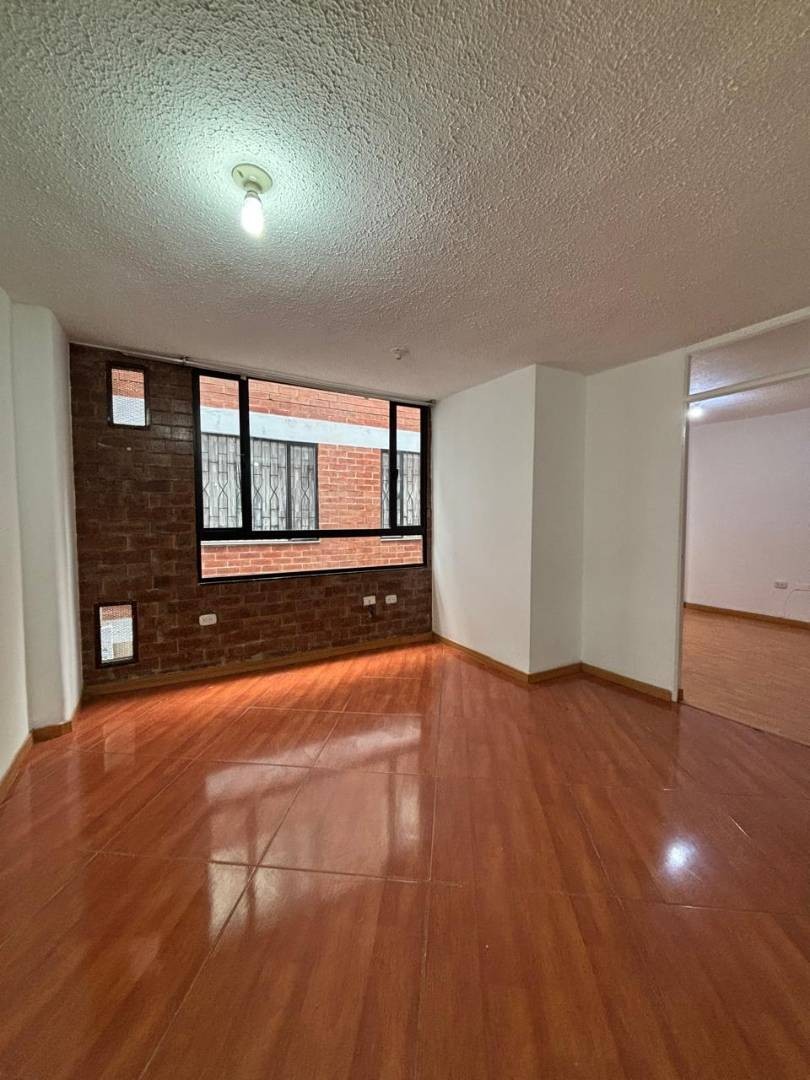 Apartamento en venta en Fontibon, Bogotá · foto 2 de 17
