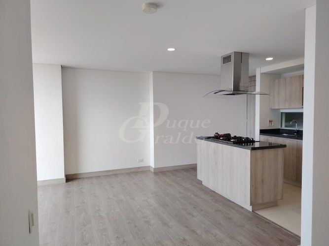 Apartamento de 3 alcobas en arriendo en El Porvenir, Rionegro, 80 m² · foto 2 de 24