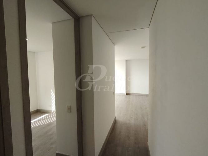 Apartamento de 3 alcobas en arriendo en El Porvenir, Rionegro, 80 m² · foto 9 de 24