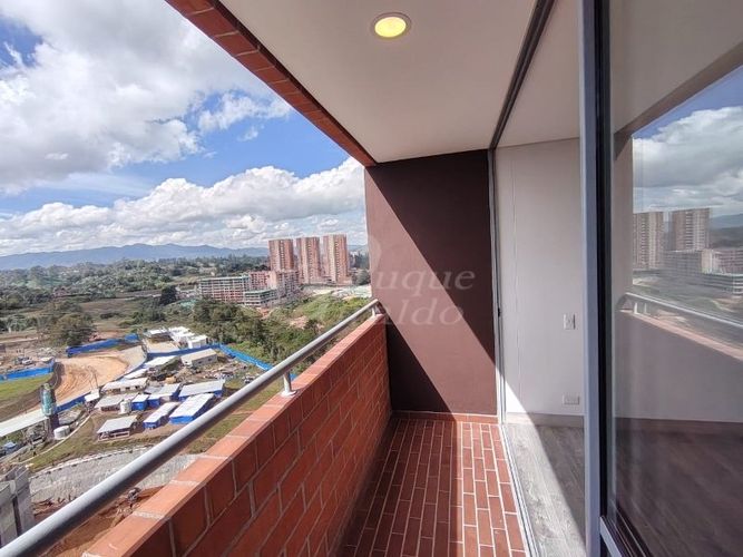 Apartamento de 3 alcobas en arriendo en El Porvenir, Rionegro, 80 m² · foto 14 de 24