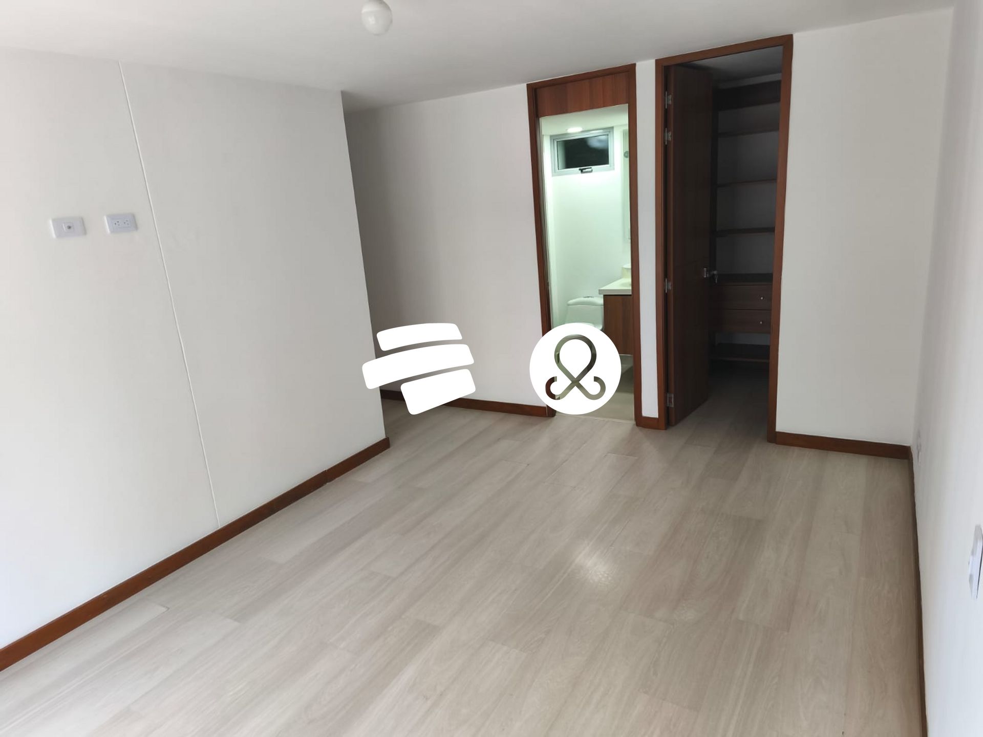 Apartamento en venta en Zona Centro, Envigado · foto 8 de 14