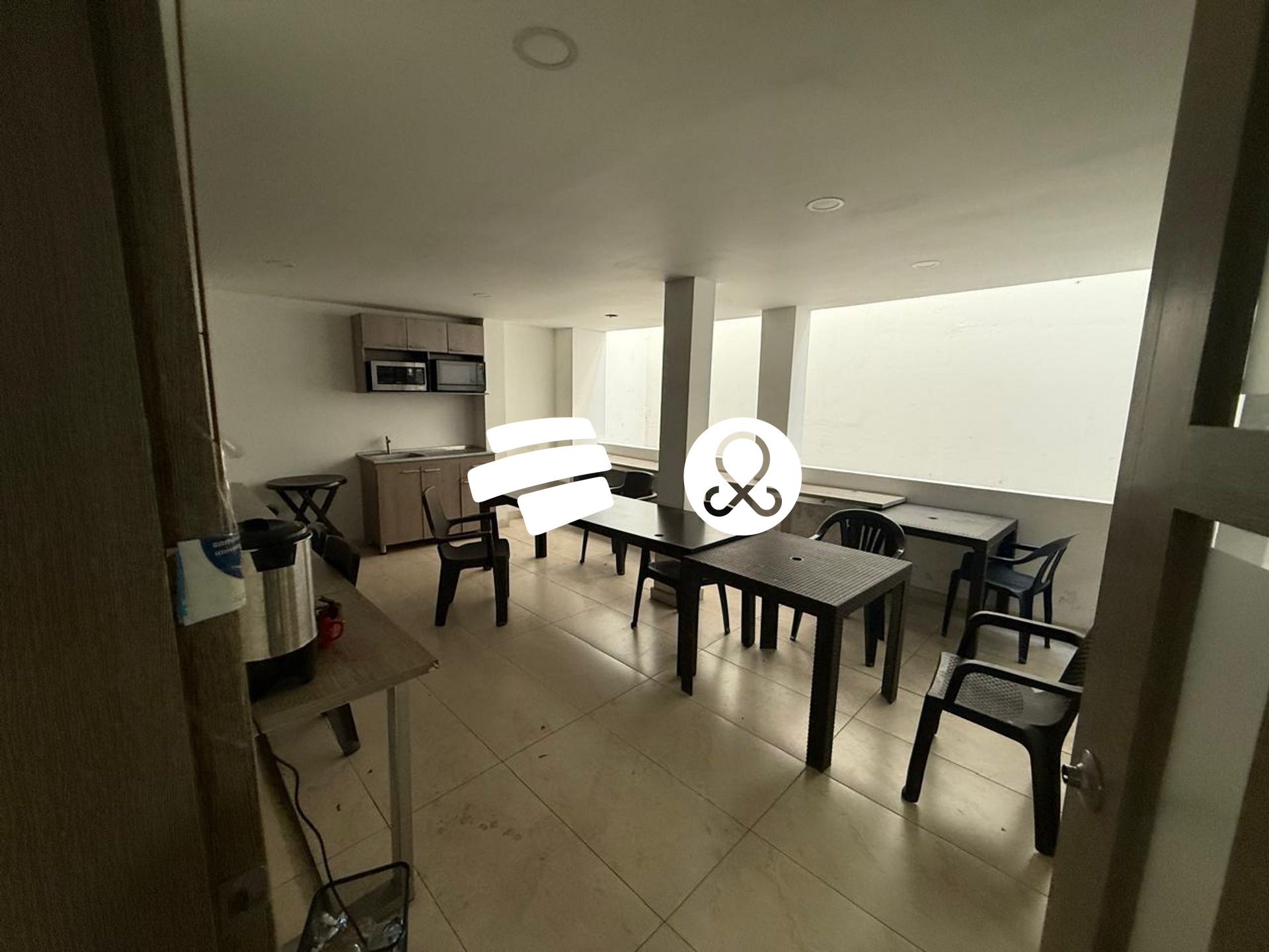 Casa en venta en Santa Isabel, Bogotá · foto 2 de 24