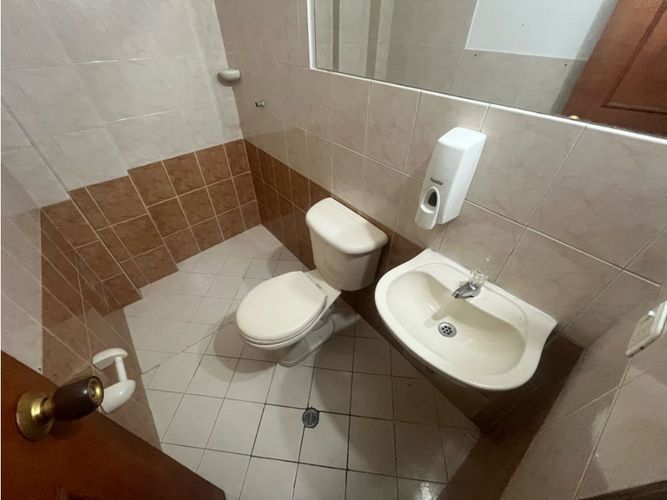 Local en arriendo en Vegas De La Doctora, Sabaneta, 170 m² · foto 6 de 9