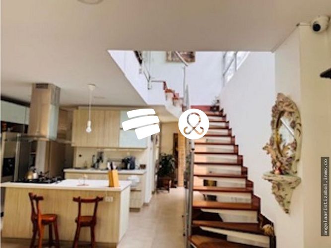 Casa de 4 alcobas en venta en Loma Del Chocho, Envigado, 338 m² · foto 7 de 16