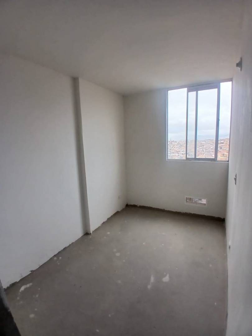 Apartamento en venta en Molinos Norte, Bogotá · foto 5 de 16