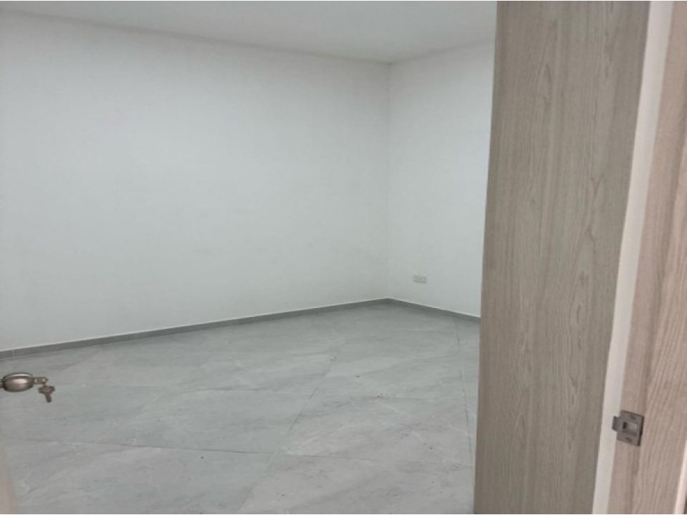 Apartamento en venta en Loma De Los Bernal, Medellín · foto 6 de 15