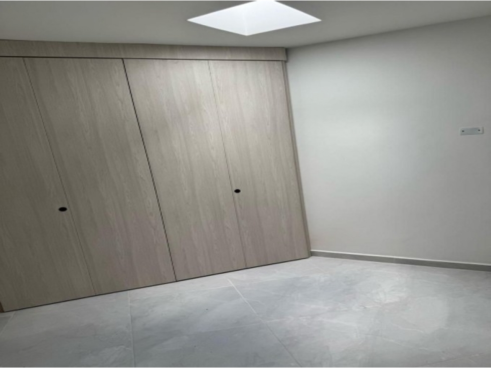 Apartamento en venta en Loma De Los Bernal, Medellín · foto 7 de 15