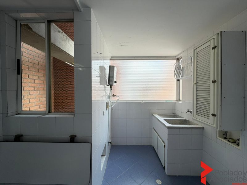 Apartamento en arriendo en Laureles, Medellín · foto 19 de 20