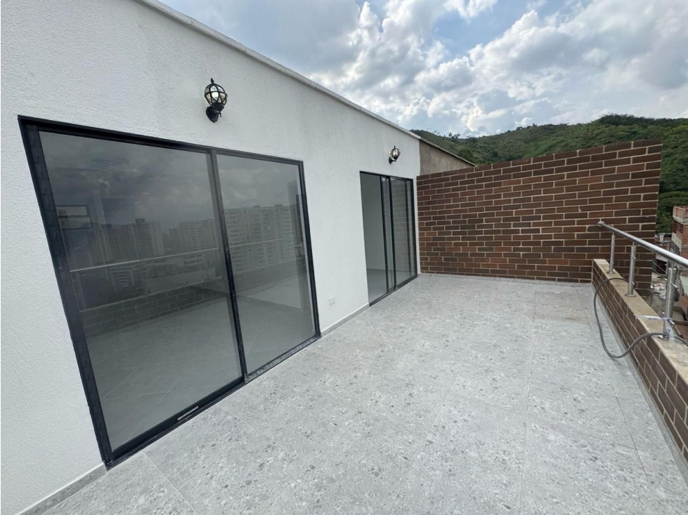 Apartamento en venta en Loma De Los Bernal, Medellín · foto 14 de 15