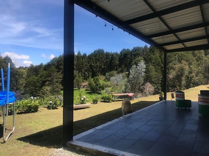 Casa de 3 alcobas en arriendo en La Mosquita, Guarne, 230 m² · foto 10 de 20