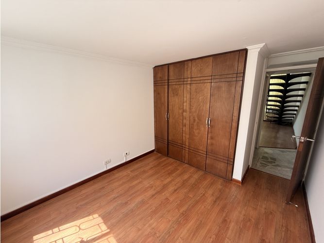 Casa de 4 alcobas en venta en Los Muiscas, Tunja, 180 m² · foto 2 de 24