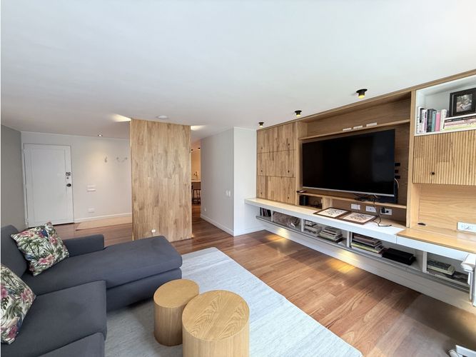 Apartamento de 2 alcobas en venta en Los Rosales, Bogotá, 131 m² · foto 15 de 24