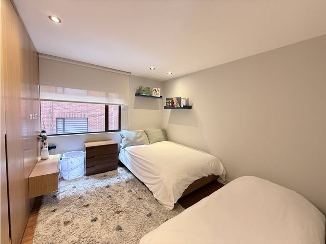 Apartamento de 2 alcobas en venta en Los Rosales, Bogotá, 131 m² · foto 17 de 24