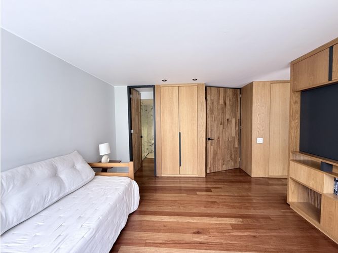 Apartamento de 2 alcobas en venta en Los Rosales, Bogotá, 131 m² · foto 19 de 24