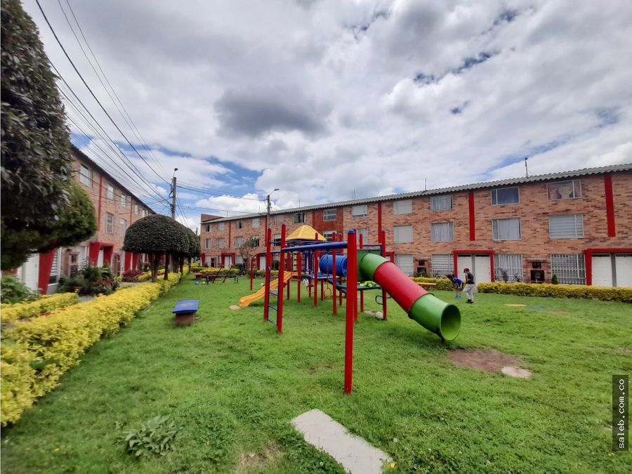 Casa en venta en Fontanar Del Río, Bogotá · foto 2 de 3