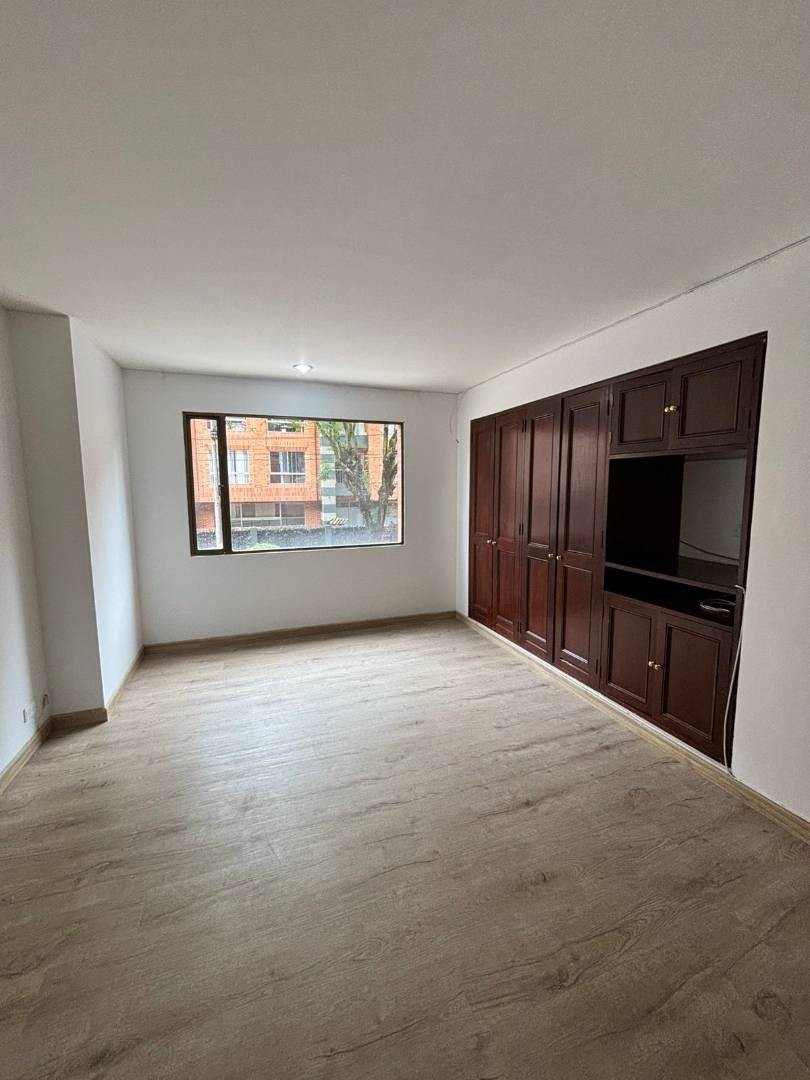 Apartamento en venta en Pasadena, Bogotá · foto 3 de 21