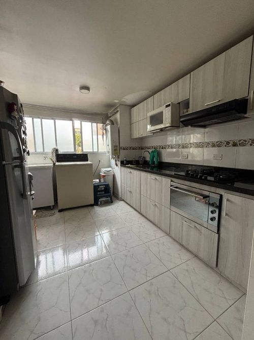 Apartamento de 3 alcobas en venta en Jorge Eliecer Gaitan, Bogotá, 92 m² · foto 3 de 20